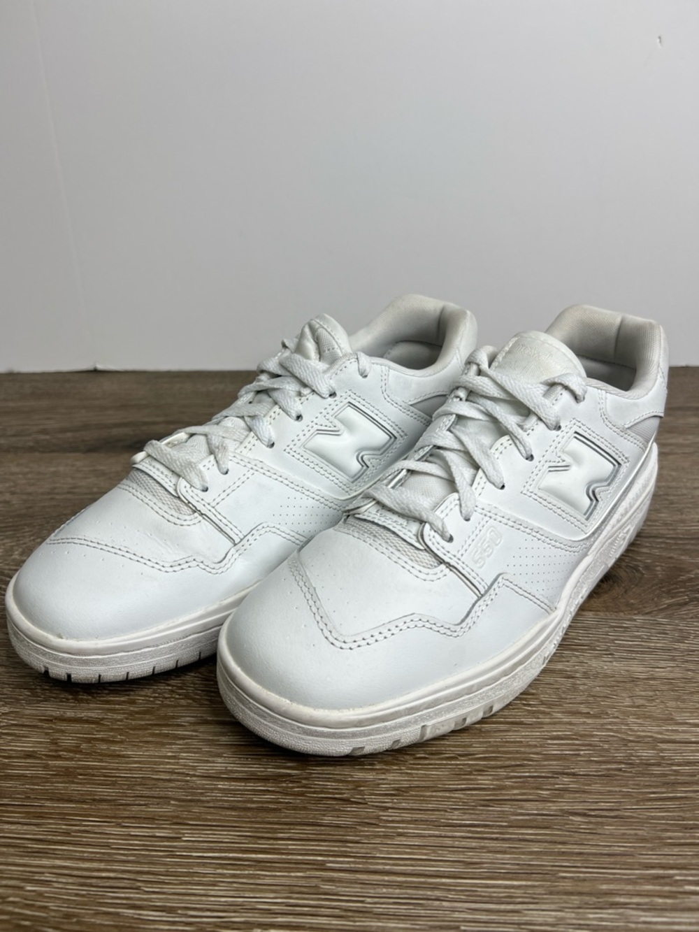 New Balance 550 Triple White Leather Sneakers Men’s Size 8 Classic Low Top